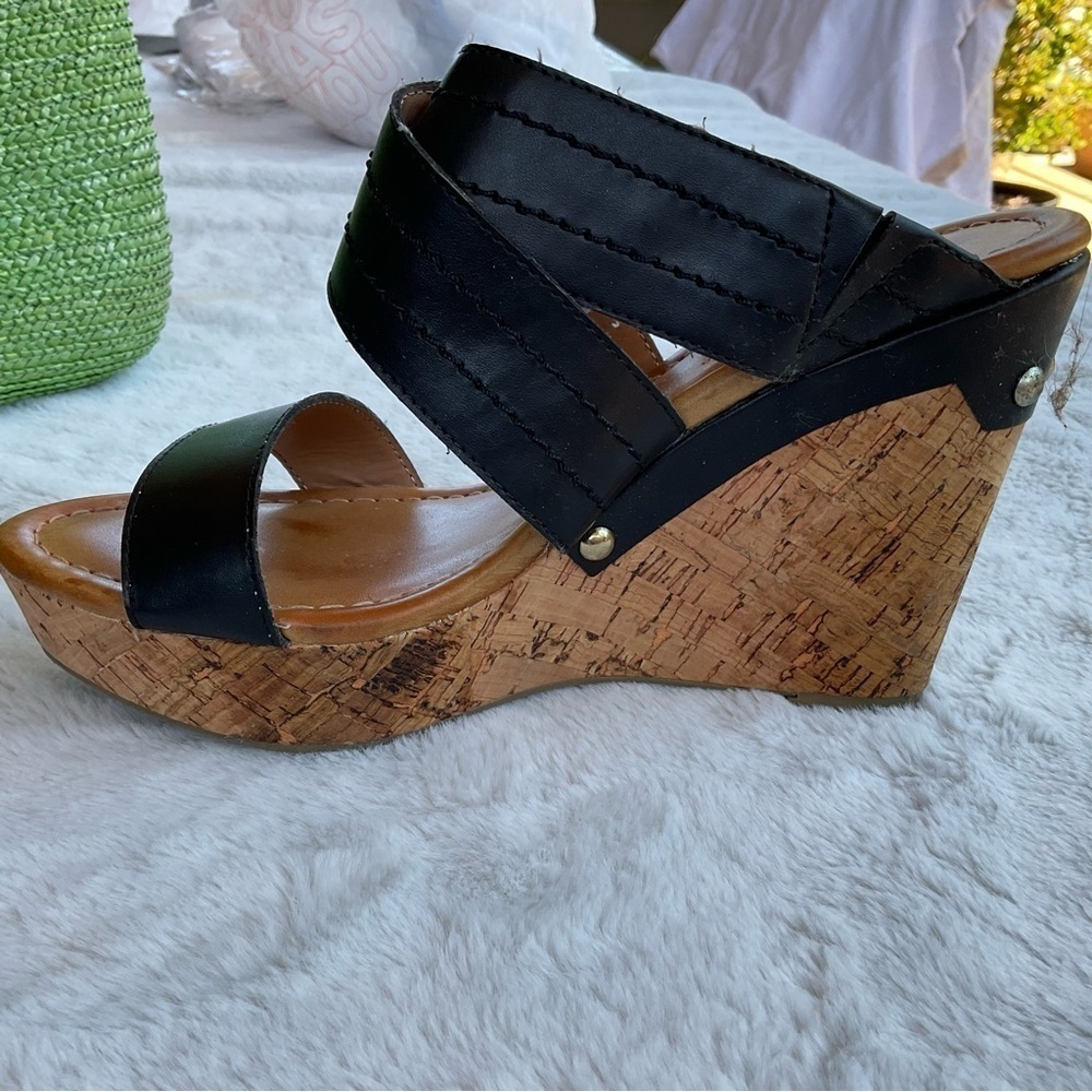Tommy Hilfiger wedge sandals. Black. Size 6.5